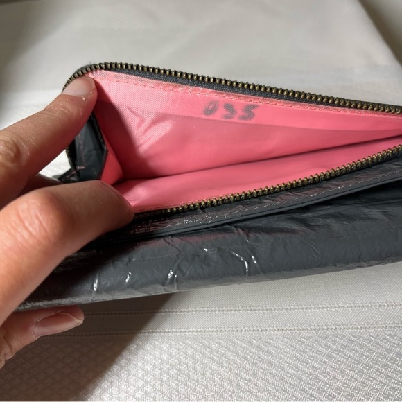 Matt & Nat Charcoal Grey Wallet. Many pockets. Card slots. Zippered. Snap! - Picture 8 of 9